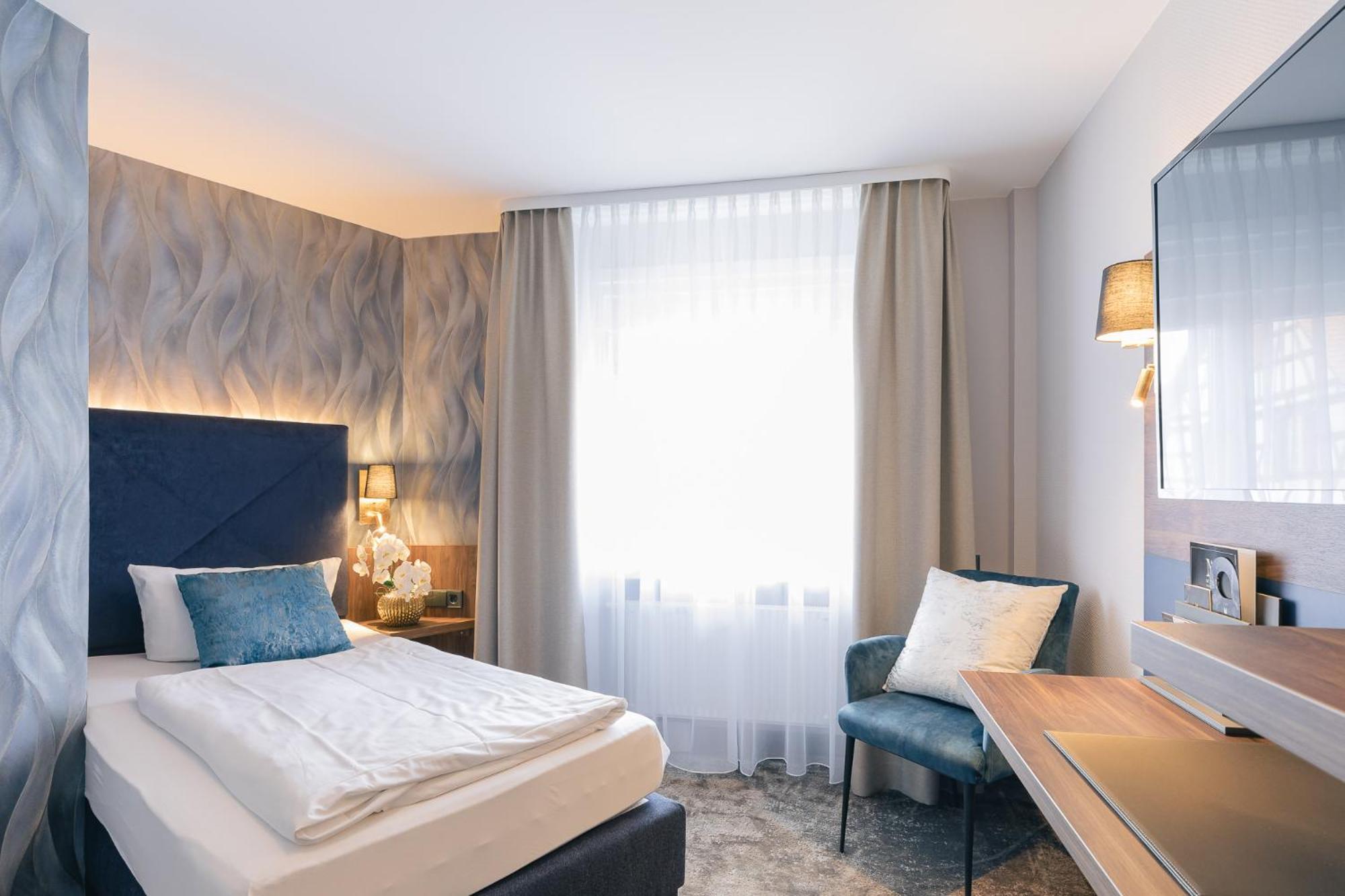 Hotel & Restaurant Rose Бітігайм-Біссінген Екстер'єр фото